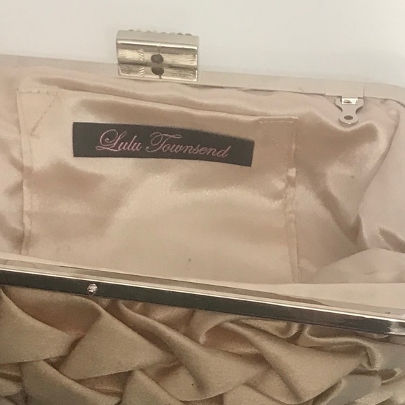 Lulu Townsend Shoes & Clutch Set - Picture 15 of 16